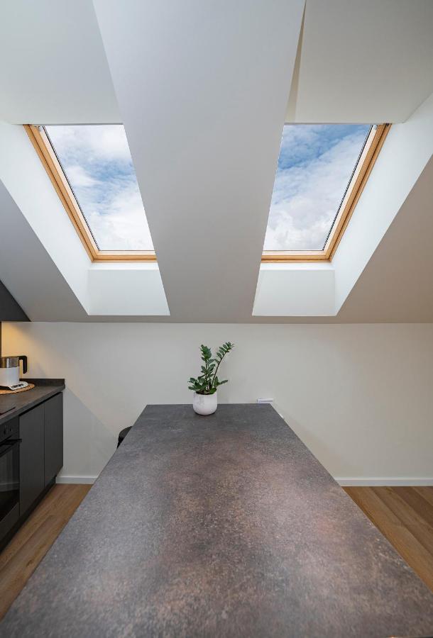 Loft 1 Bd Old Town Apartment By Hostlovers Kaunas Bagian luar foto